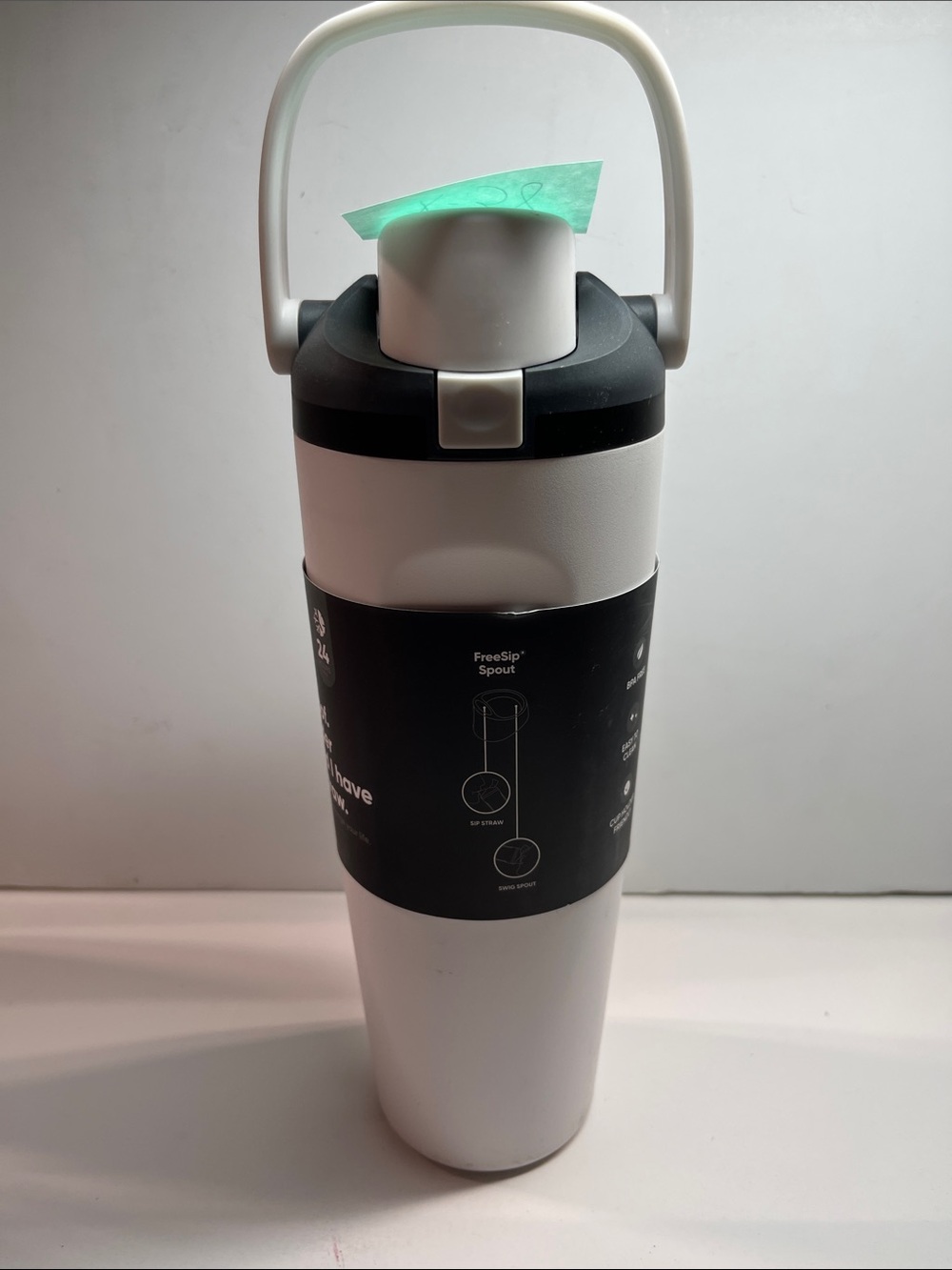 30 oz Owala FreeSip with STRAW